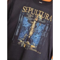 T-shirt Nera Sepultura "Chaos A.D." - Icona del Metal Brasileiro
