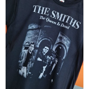 T-shirt nera The Smiths - the queen is dead