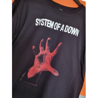 T-shirt nera System of down